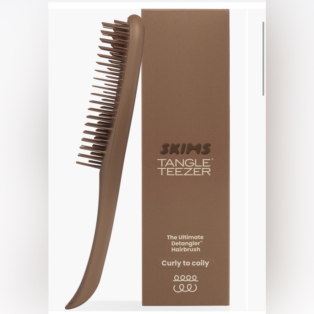 SKIMS x Tangle Teezer
